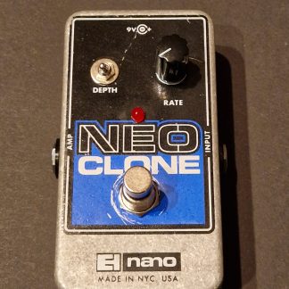 electro-harmonix Neo Clone chorus effects pedal