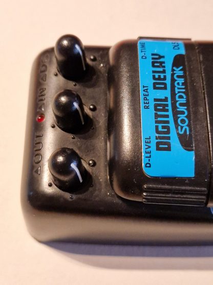 Ibanez Soundtank DL5 Digital Delay effects pedal controls
