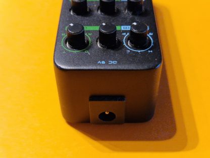 Sonicake Sonic Ambience reverb and delay effects pedal top side