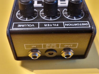 ProCo Rat 2 distortion effects pedal top side